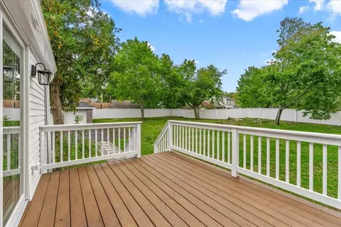 Exterior - 114 Hull St, Hingham, MA 02043 photo 3 of 7