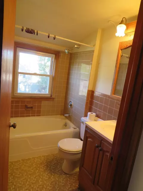 Bath - 4 Paul St, Canton, MA 02021 photo 1 of 3