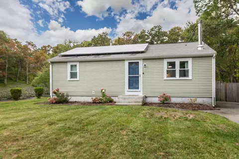 28 Brigantine Cir, Plymouth, MA 02360