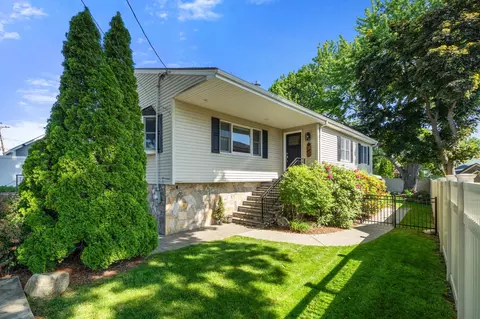 120 Park Ave, Medford, MA 02155