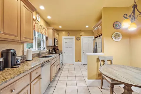 Kitchen - 162 Flagg St, Worcester, MA 01609 photo 3 of 3
