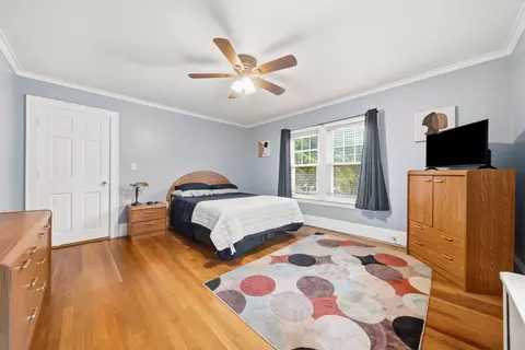 Bedroom - 162 Flagg St, Worcester, MA 01609 photo 4 of 4