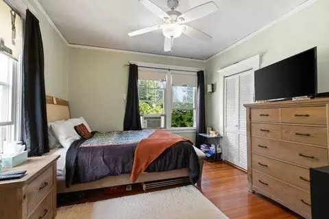 Bedroom - 33 Yale Ave, Wakefield, MA 01880 photo 2 of 3