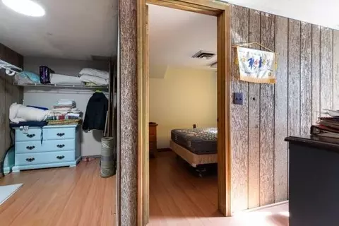 Entry Way - 33 Yale Ave, Wakefield, MA 01880 photo 5 of 6