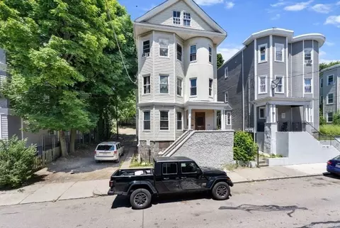 25 Barry St, Boston, MA 02125