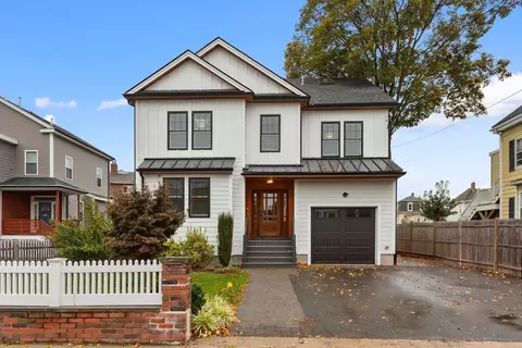 54 Pleasant St, Medford, MA 02155