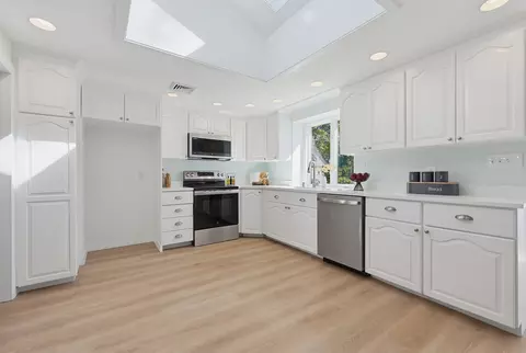 Kitchen - 30 Taft Ln, Dedham, MA 02026 photo 2 of 4