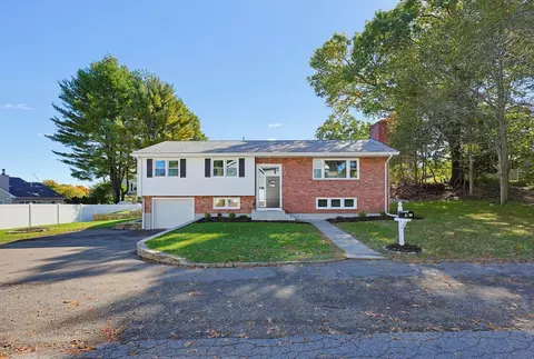Exterior - 30 Taft Ln, Dedham, MA 02026 photo 7 of 7