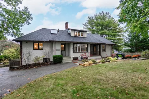 384 Winthrop St, Medford, MA 02155