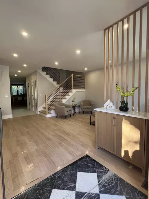 53 Oak, Newton, MA 02465
