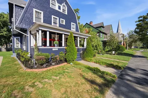 Exterior - 169 Forest Park Ave, Springfield, MA 01108 photo 4 of 7