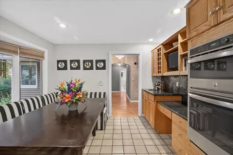 Kitchen - 25 Ridgeway Cir, Springfield, MA 01118 photo 2 of 3