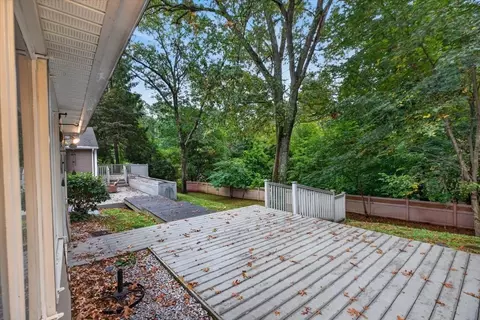 Exterior - 25 Ridgeway Cir, Springfield, MA 01118 photo 8 of 8
