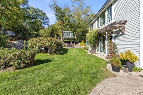 Exterior - 108 Kilby St, Hingham, MA 02043 photo 7 of 11