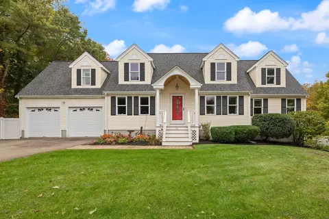 20 Dennison Ct, Stoughton, MA 02072