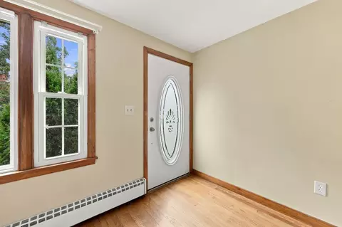 Entry Way - 110 Bridge Rd, Northampton, MA 01062 photo 2 of 6