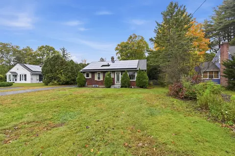 Exterior - 110 Bridge Rd, Northampton, MA 01062 photo 10 of 11