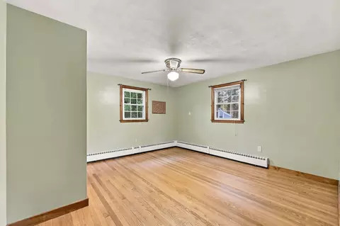 Bedroom - 110 Bridge Rd, Northampton, MA 01062 photo 4 of 4