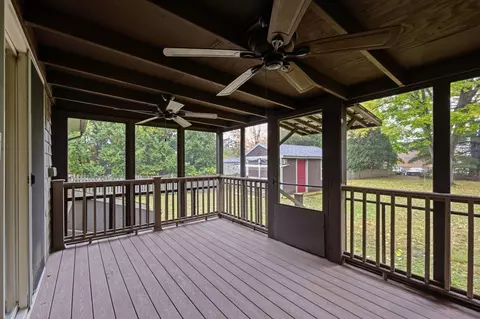 Exterior - 110 Bridge Rd, Northampton, MA 01062 photo 9 of 11