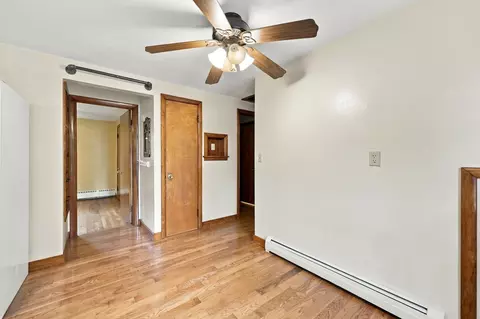 Entry Way - 110 Bridge Rd, Northampton, MA 01062 photo 4 of 6