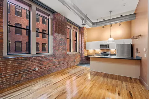 13-17 Willow St #205, Lynn, MA 01901
