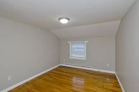 Bedroom - 5 Ellen St # -7, Springfield, MA 01104 photo 7 of 7