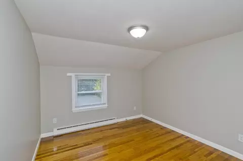 Bedroom - 5 Ellen St # -7, Springfield, MA 01104 photo 6 of 7