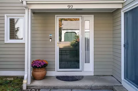 99 Fifer Ln #99, Lexington, MA 02420