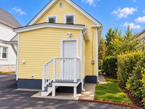 Exterior - 5 Branch St, Worcester, MA 01604 photo 4 of 7