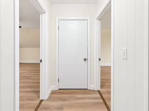 Entry Way - 5 Branch St, Worcester, MA 01604 photo 3 of 3