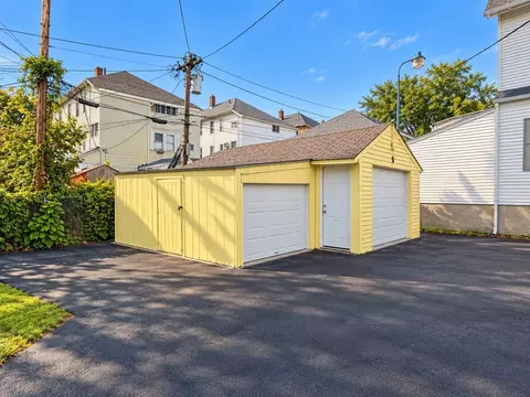 Exterior - 5 Branch St, Worcester, MA 01604 photo 5 of 7