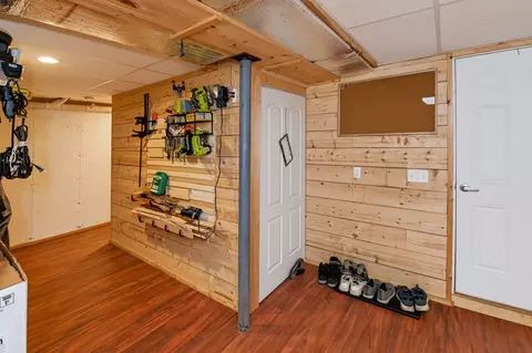 Entry Way - 54 Lower Gore Rd, Webster, MA 01570 photo 5 of 5