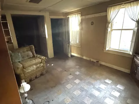 Living - 174 Main St, Haydenville, MA 01039 photo 1 of 1