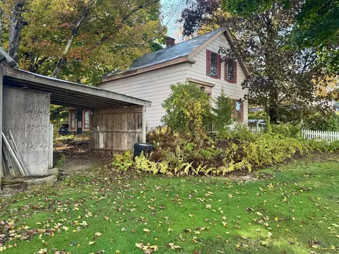 Exterior - 174 Main St, Haydenville, MA 01039 photo 5 of 12