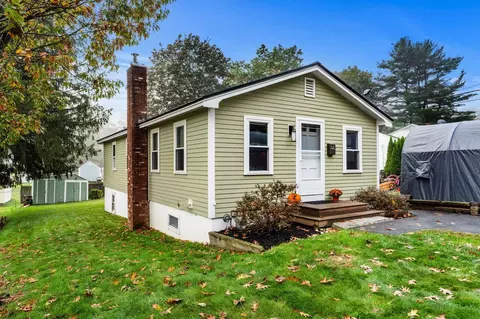 17 12 W Winkley St, Amesbury, MA 01913