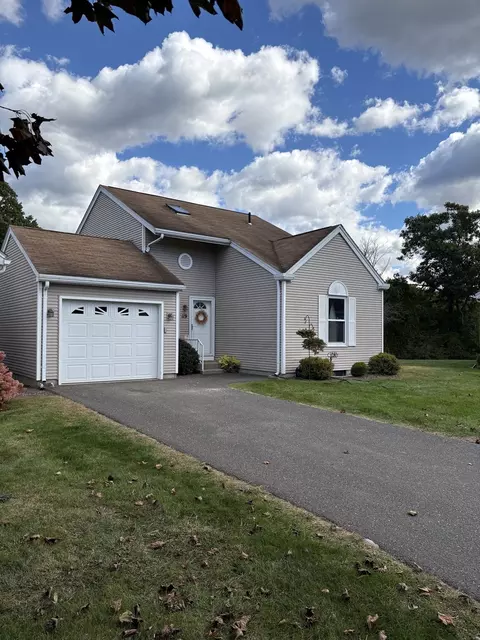 119 Alvord Pl #119, South Hadley, MA 01075