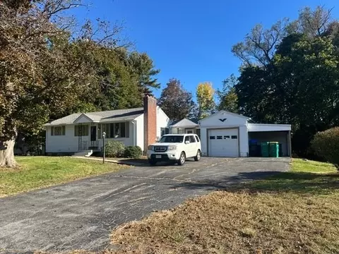 48 Marlboro Rd, Woburn, MA 01801