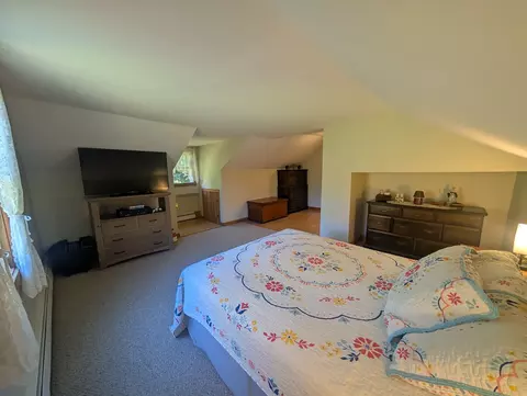 Bedroom - 434 Harvard Ave, Athol, MA 01331 photo 4 of 4