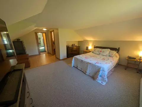 Bedroom - 434 Harvard Ave, Athol, MA 01331 photo 3 of 4