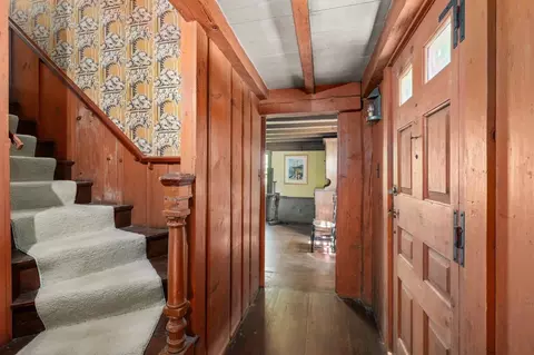 Entry Way - 349 351 Western Ave, Gloucester, MA 01930 photo 2 of 4