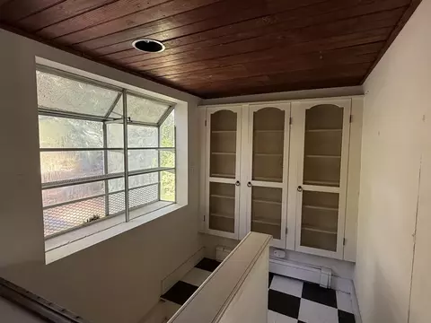 Entry Way - 349 351 Western Ave, Gloucester, MA 01930 photo 3 of 4