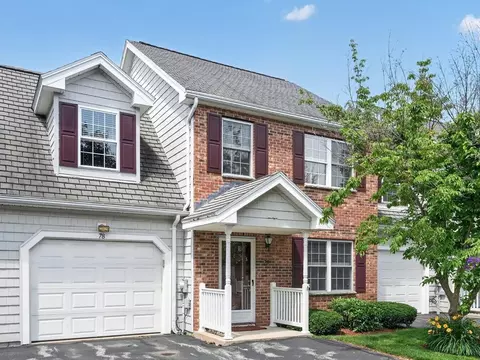 78 Fairway Dr #78, Tewksbury, MA 01876
