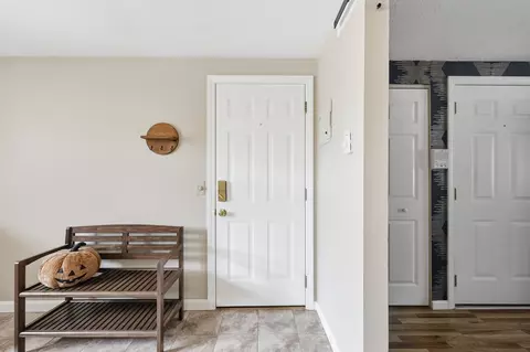 Entry Way - 5 Maple Crest Cir #E, Holyoke, MA 01040 photo 1 of 6
