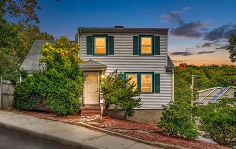 89 Dutton St, Malden, MA 02148