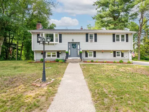 199 Greenville, North Smithfield, RI 02896