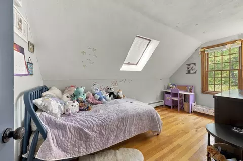 Bedroom - 252 Leavitt St, Hingham, MA 02043 photo 2 of 3