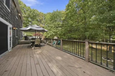 Exterior - 252 Leavitt St, Hingham, MA 02043 photo 3 of 6