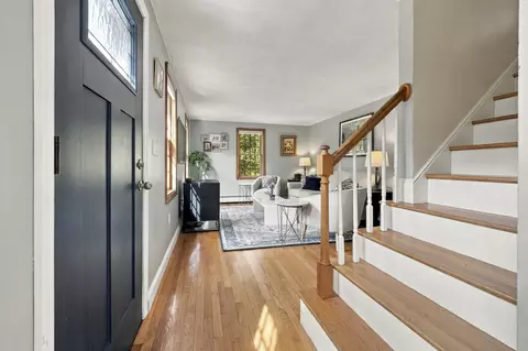 Entry Way - 252 Leavitt St, Hingham, MA 02043 photo 2 of 4