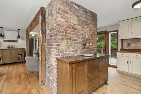 Entry Way - 252 Leavitt St, Hingham, MA 02043 photo 1 of 4