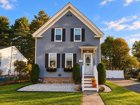 30 Baldwin St, Easton, MA 02356